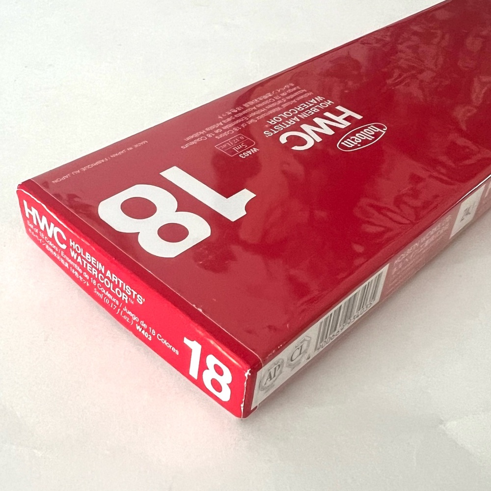 Holbein Watercolors Set of 18